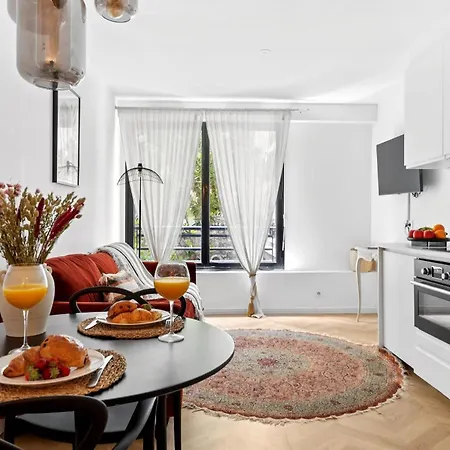 Apartment Madeleine & Champs-elysees - 1br - Vacation Paris